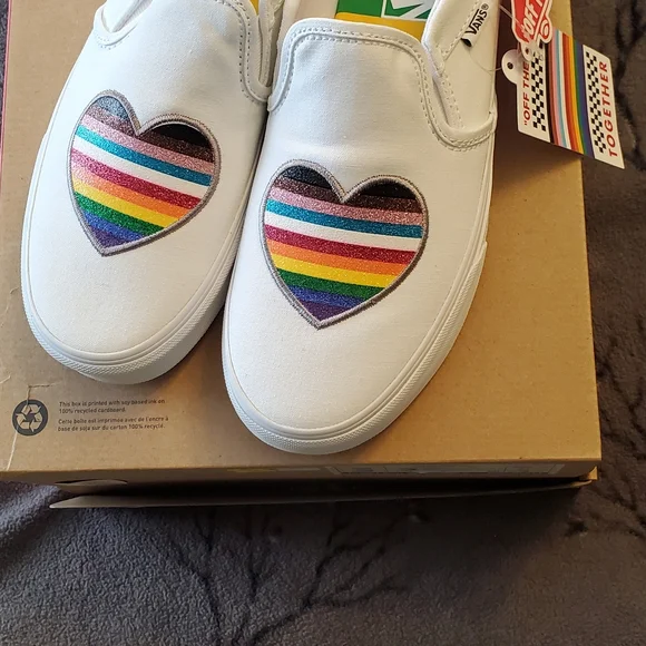 NWT PRIDE VANS - Picture 3 of 5